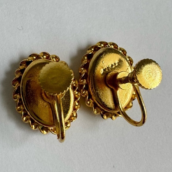 Micro Mosaic Black Floral Earrings Gold Screw Back Vintage Roma Italy Italian - Picture 5 of 7